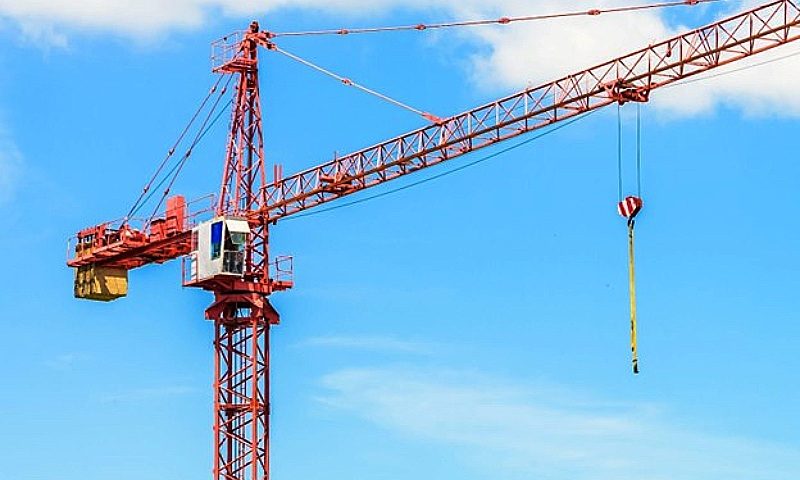 Looking for a Mobile Crane for Rent? Factors to Consider Other Than Price